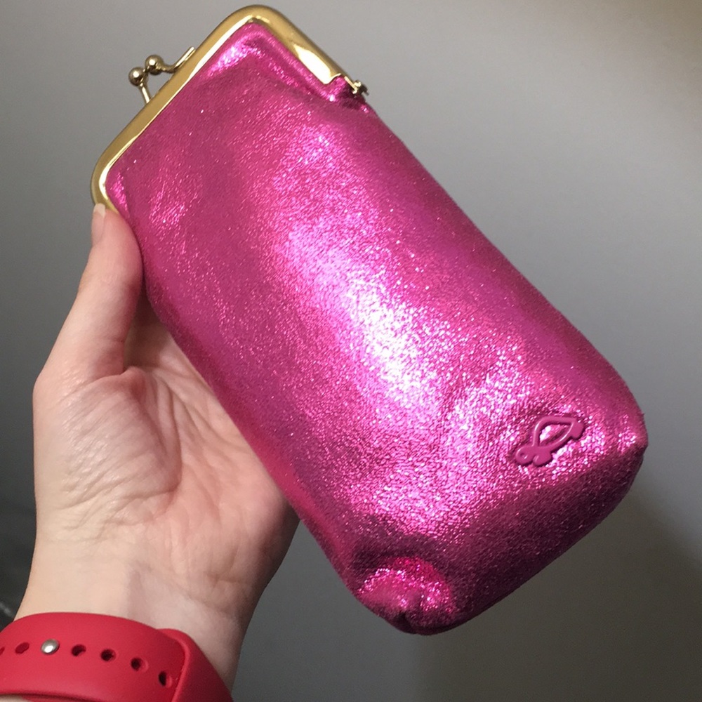 Carpisa Shimmery Fuchsia Sunglasses Case